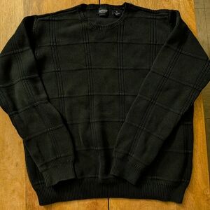 Arrow Men's Thick Black Sweater
